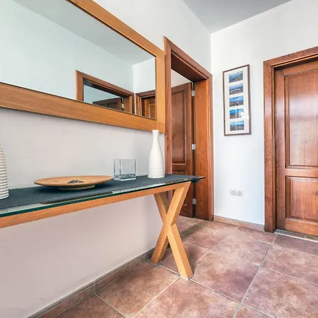 - Lava And Sea - Pool, Bbq And Sea View By Lanzarote Плайя-Бланка